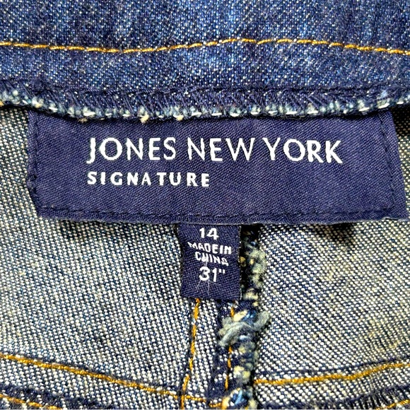 Jones New York Signature Straight Leg Jeans Size 14 Women's - Picture 10 of 12